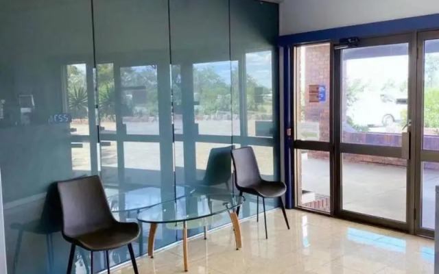 Oxley Motor Inn