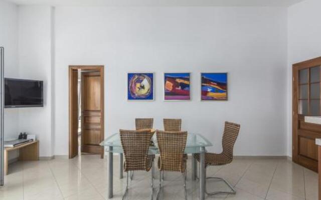 Apartment Larsen