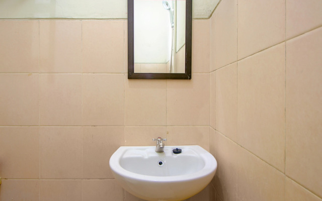 OYO 3083 D Kost 3 Syariah