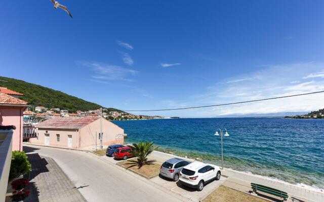 Kolt - 15 m From the sea - A2