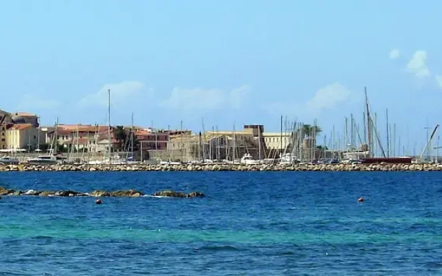 New Flat for 6 Guests Near Alghero Beach