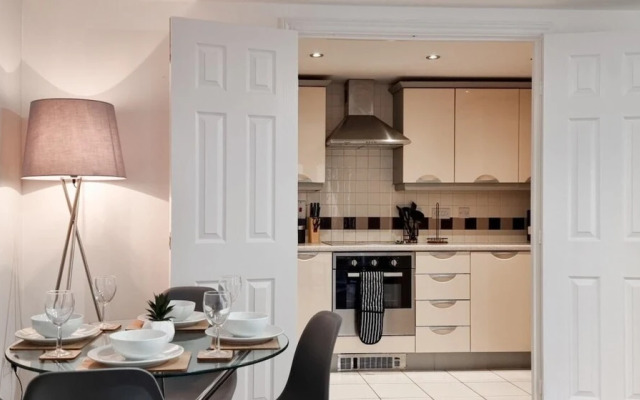 Super King Suite Amazing Courtyard