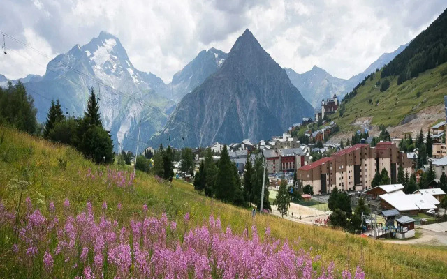Belambra Clubs - Hotel L'Oree des Piste