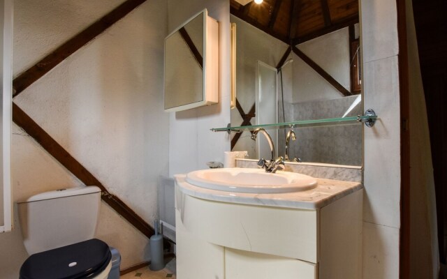 Cozy Holiday Home With Garden in Padirac France