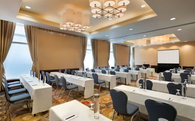 Embassy Suites Los Angeles - Glendale