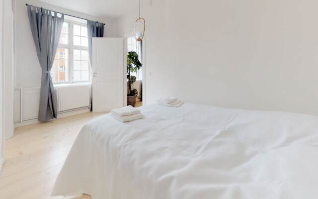 ★189m2 NEW Luxury Apt - City Central★PROF Cleaning