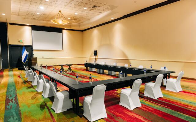 Holiday Inn San Salvador by IHG