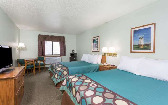 Super 8 by Wyndham Gallipolis Pt Pleasant Area