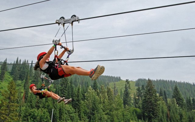 Schweitzer Mountain Resort - White Pine Lodge