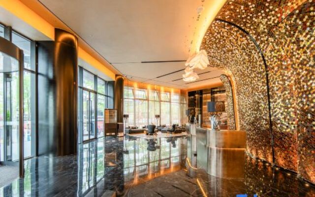 Rezen Hotel Shanghai Pudong Street（Lujiazui Riverside Center）