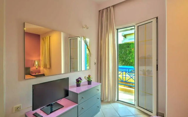 Bbq, Balcony, 42mbps, King, Backyard, Full Kitchen-1