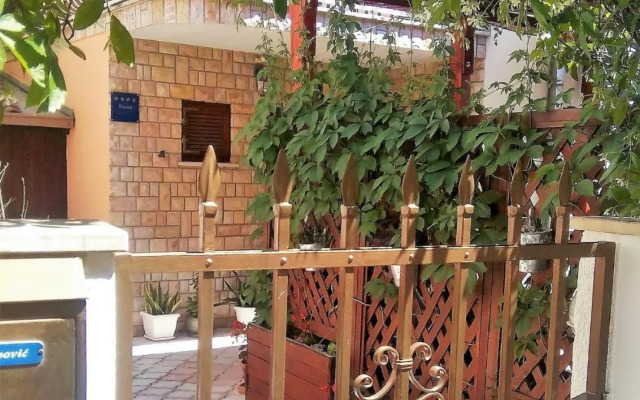 Apartment Kadena