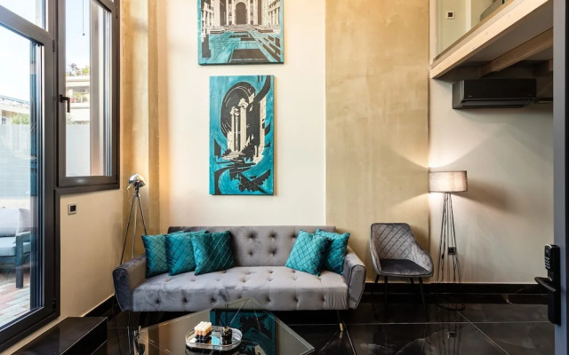 Ventiri Lofts - Luxury Duplex w Private Garden