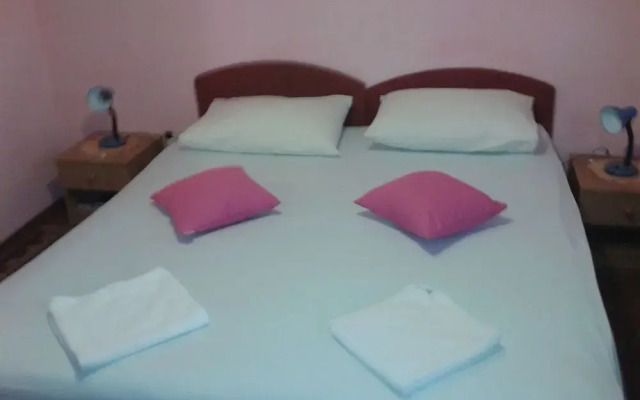 Anna Guesthouse
