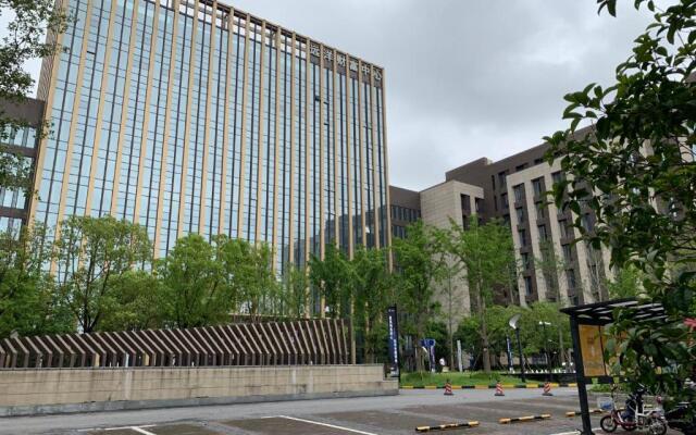 IFamily Apart Hotel Waigaoqiao Branch
