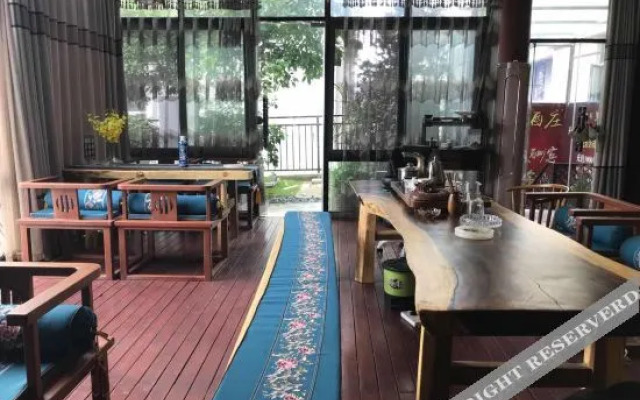 New Beacon Yunman Internation Hotel (Yingshan Tourist Center Chaxiang Small Town)