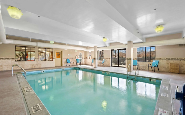 AmericInn by Wyndham Denver Airport