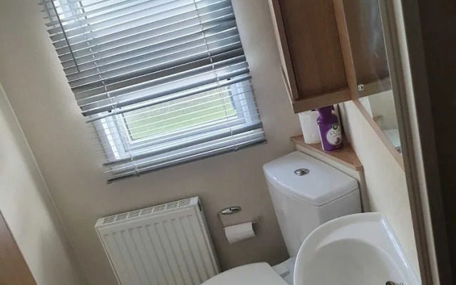 Stunning 3-bed Caravan in Clacton-on-sea