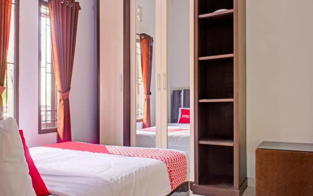 OYO 3394 Apm Residence Syariah