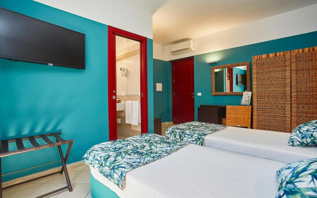 Insula Hotel