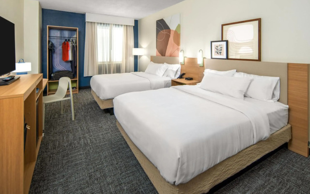 Spark by Hilton Rochester University Area
