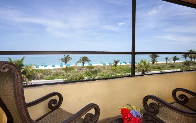 Tween Waters Island Resort & Spa