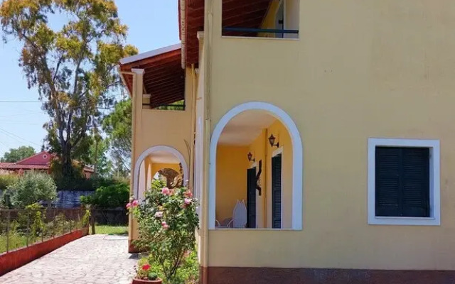 Sausan Apartments