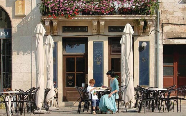 Nice Apartment in Pula With 2 Bedrooms