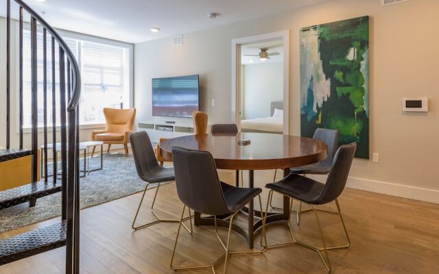 Deedee's Lofts at Grove II