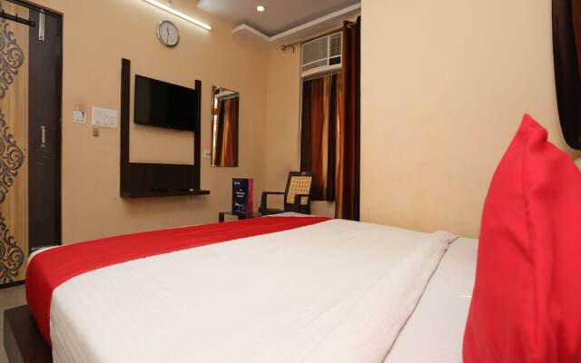 OYO 9321 Adityam inn