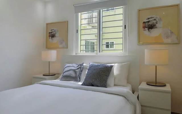 Oceanfront Condo in Ave. España Sleeps 8