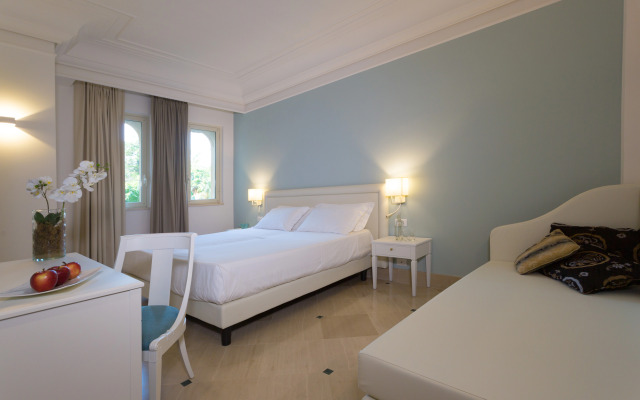 Hellenia Yachting Hotel