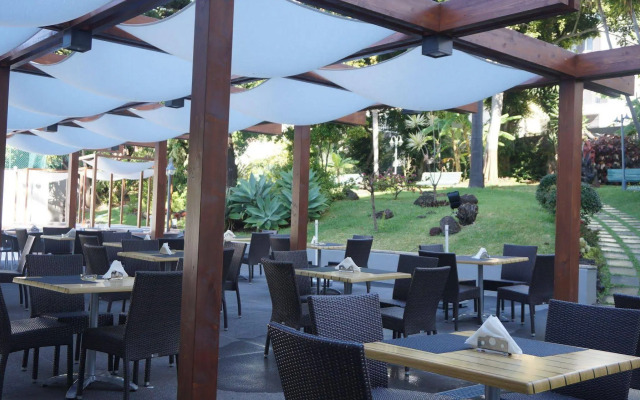 Hotel Girassol - Suite Hotel