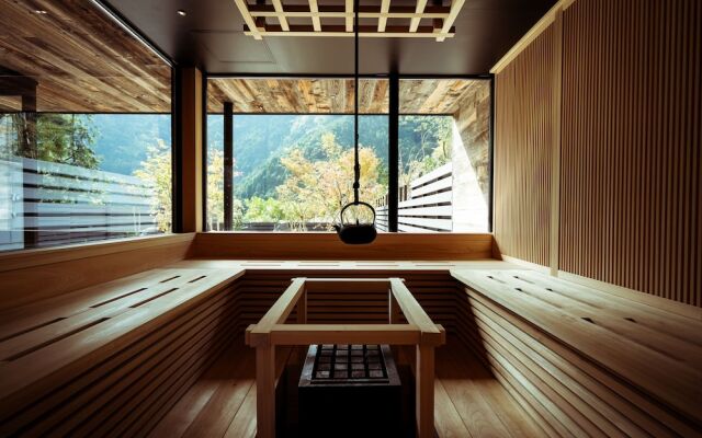 Umegashima Drive-In & Sauna Villa