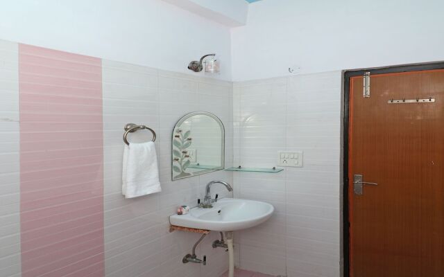 OYO 12742 Vasundhra Heights