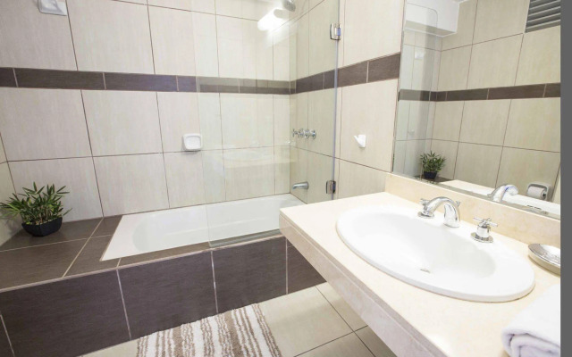 Miraflores Luxury Apartments Alcanfores