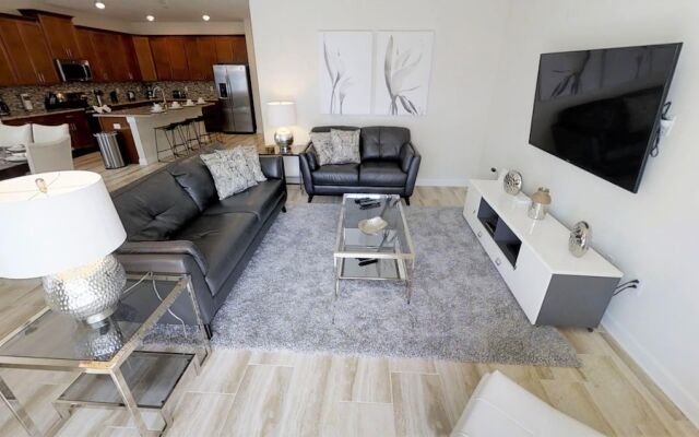 Storey Lake - 4720 Sleepy Hollow Dr