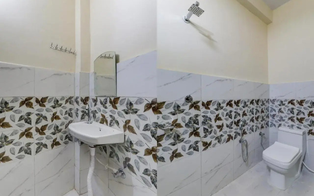 Oyo Flagship 805853 Hotel Neelkanth