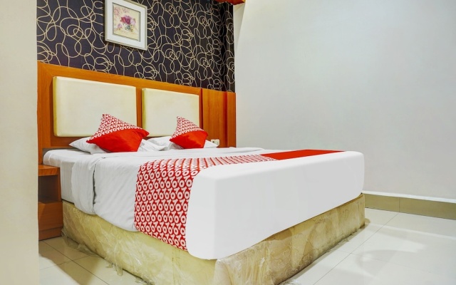Hotel O near Mall Panakukang formerly Rika Hotel Makassar – Guest Rooms – Makassar