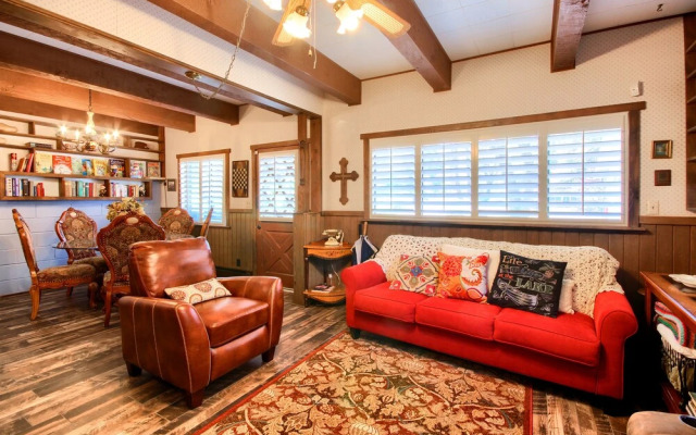 Yosemite Wonderland Chalet