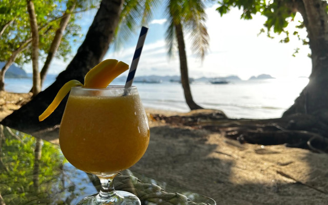 El Nido Mahogany Beach