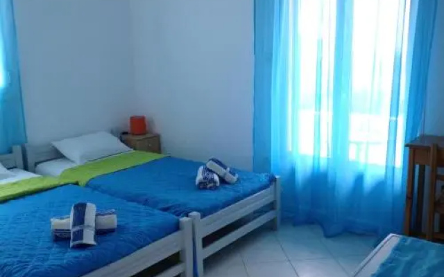 ELEFTHERIA rooms