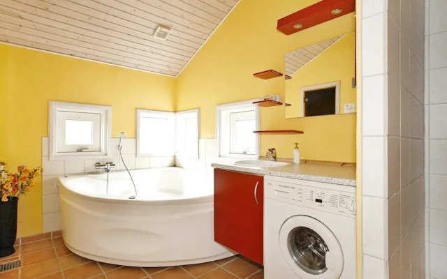10 Person Holiday Home in Hadsund