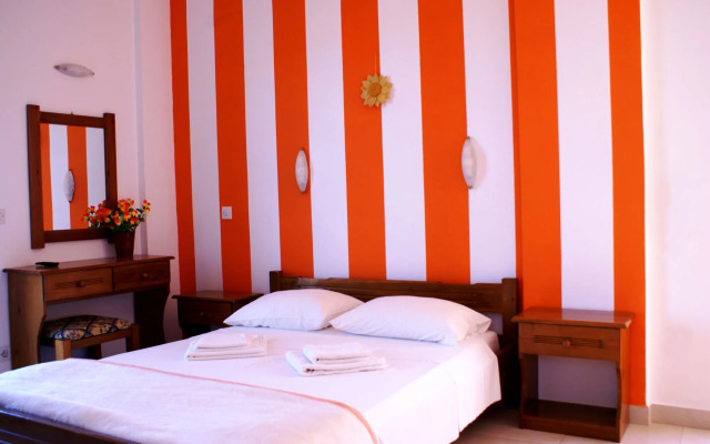 Oskars Studios & Apartments