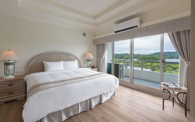 Palasia Hotel