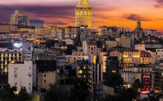 Sistina Old City Hotel