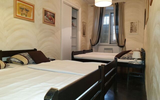 Hostel Morcic RI