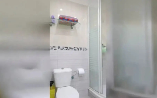 Independent Six Room House Casa 6 Habitaciones