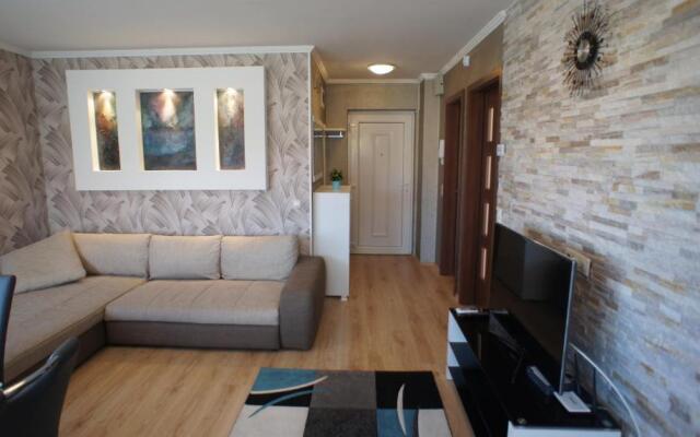 Tulip Family Apartment
