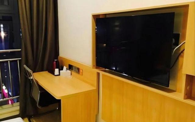 7 Days Premium (Chongqing Fuling Binjiang Avenue) – Guest Rooms – Xining